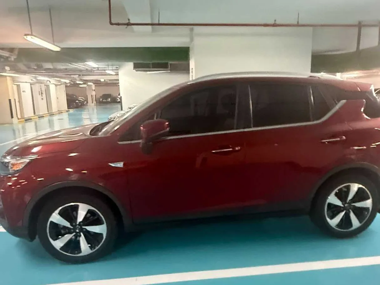 Car image 2
