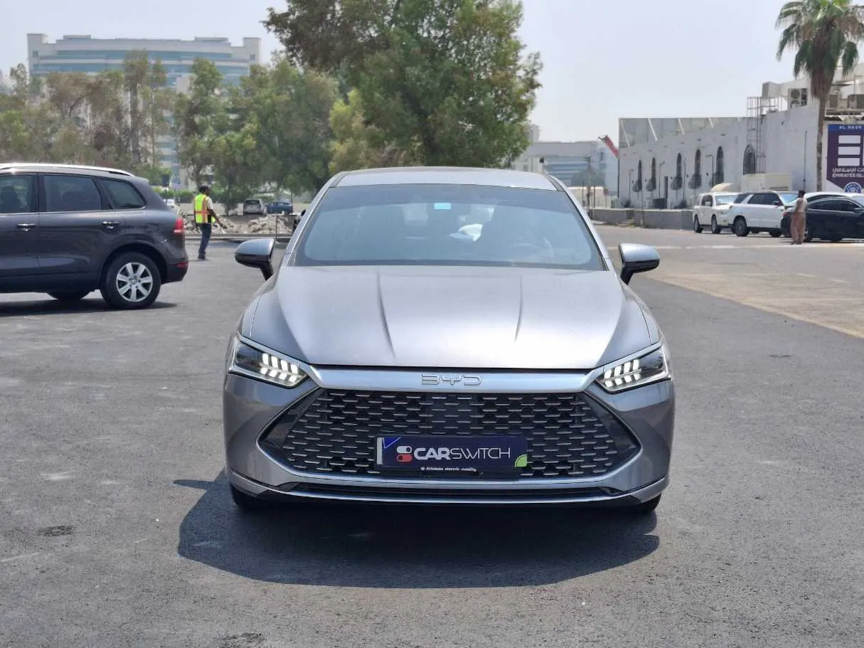 Car image 2
