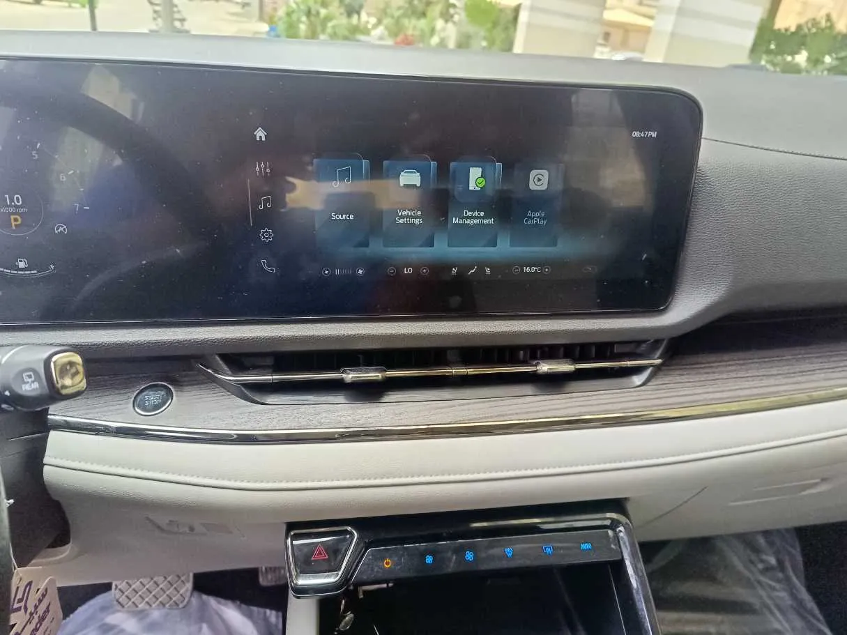 Car image 22