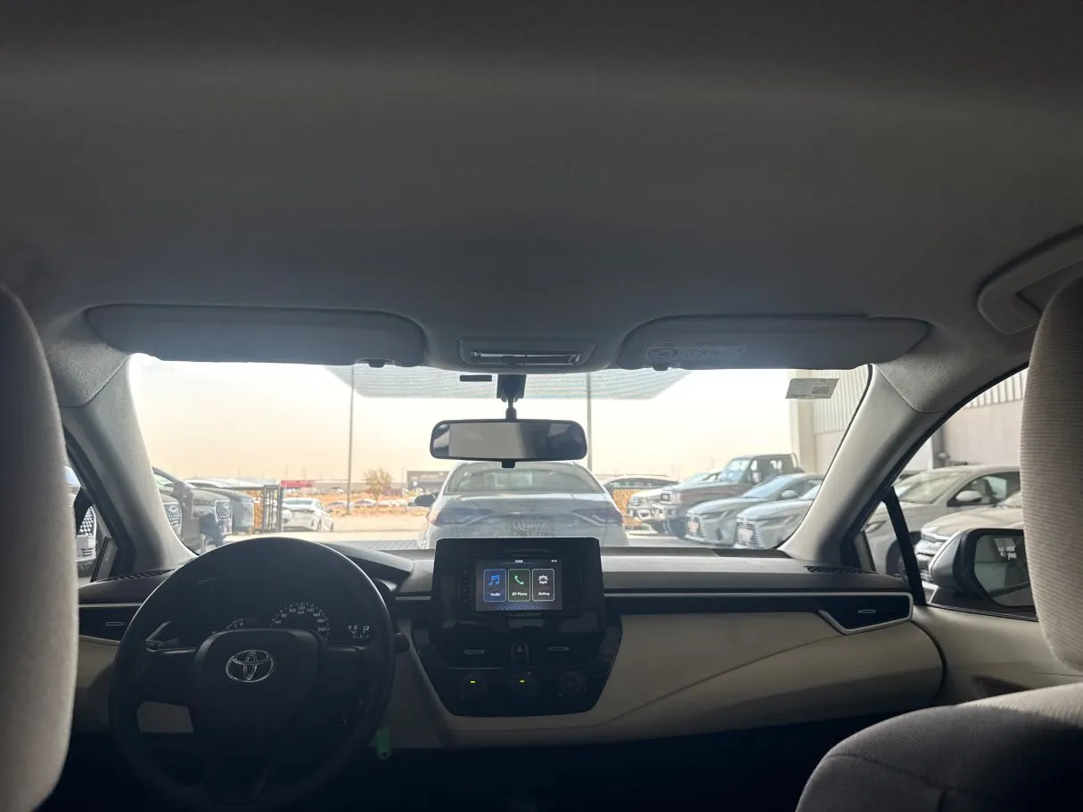 Car image 16