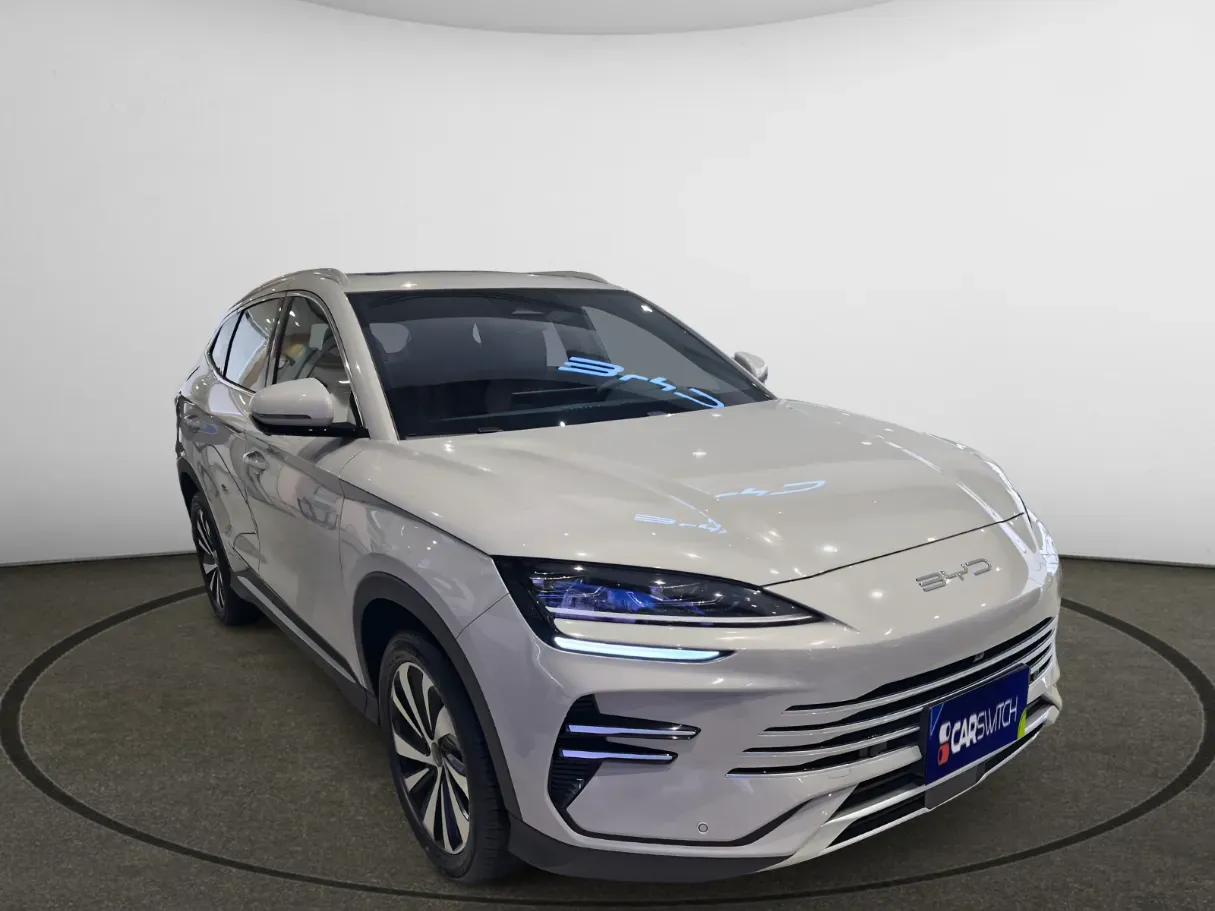 Car image 2