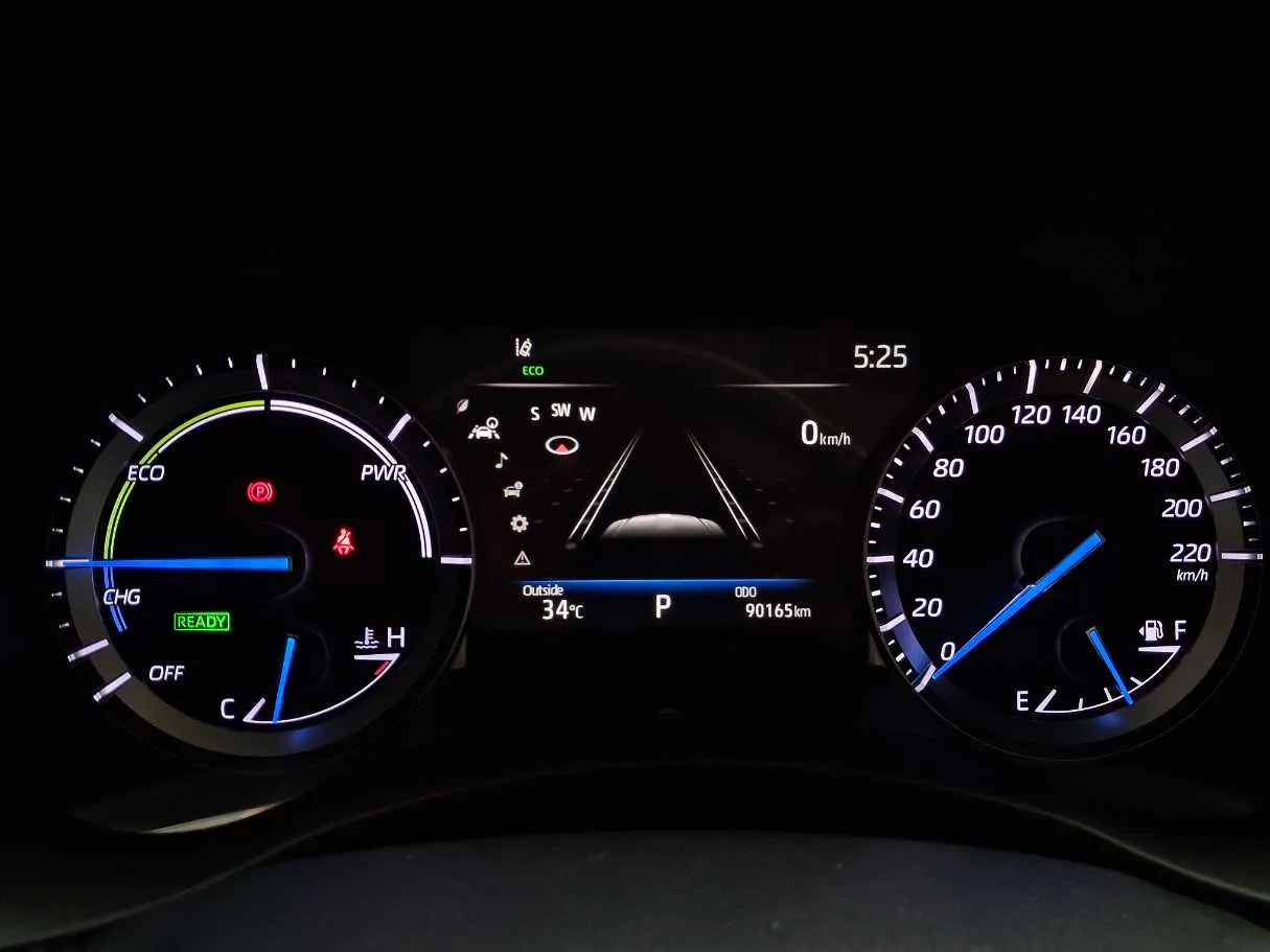 Car image 19
