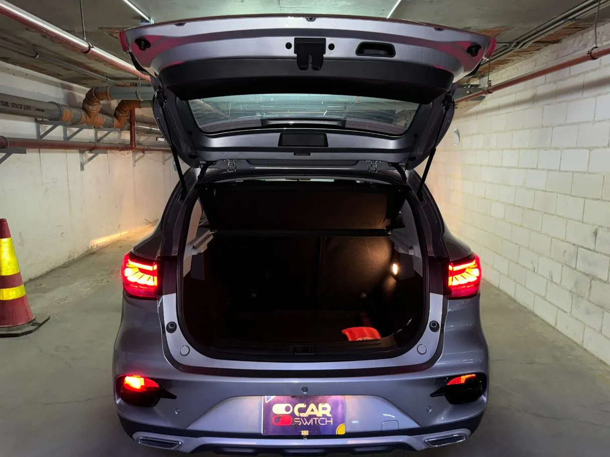 Car image 20
