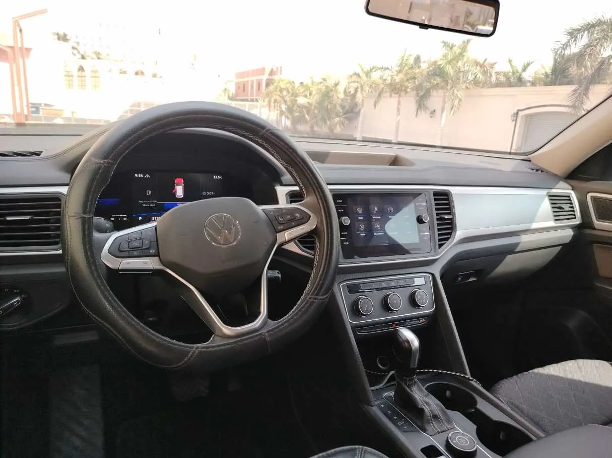 Car image 31