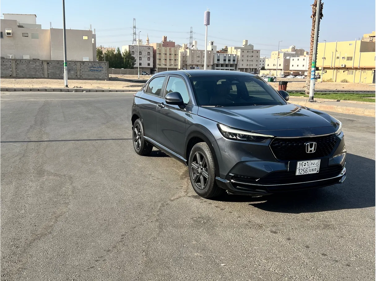 Car image 2