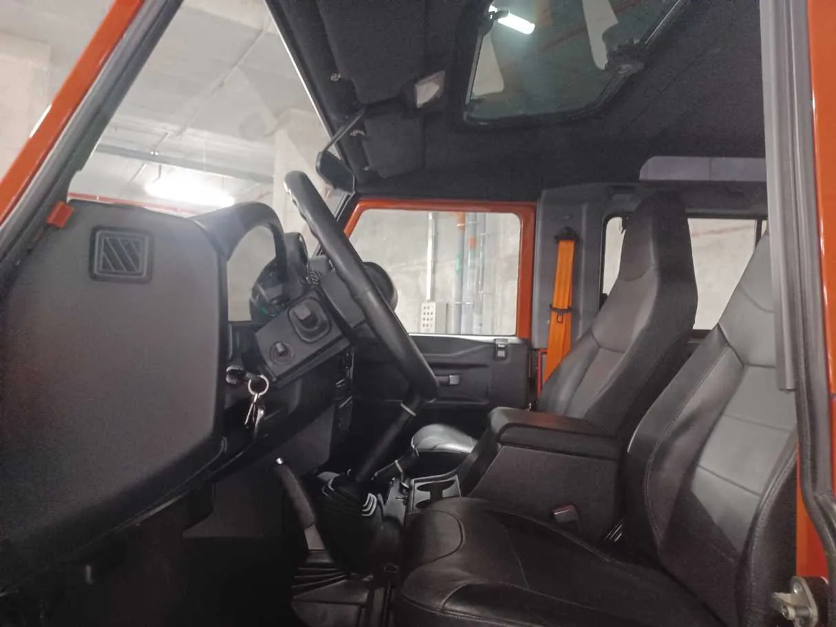 Car image 11