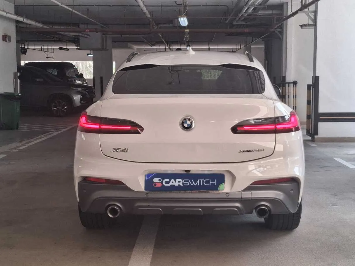 Car image 6
