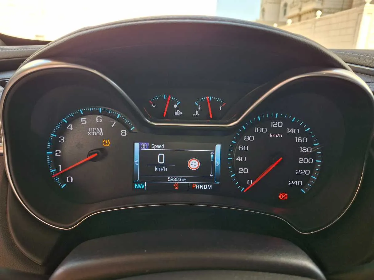 Car image 19