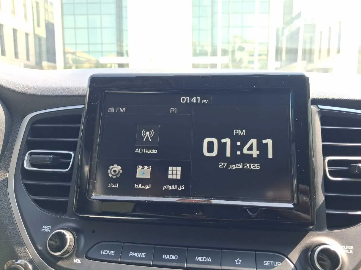 Car image 16