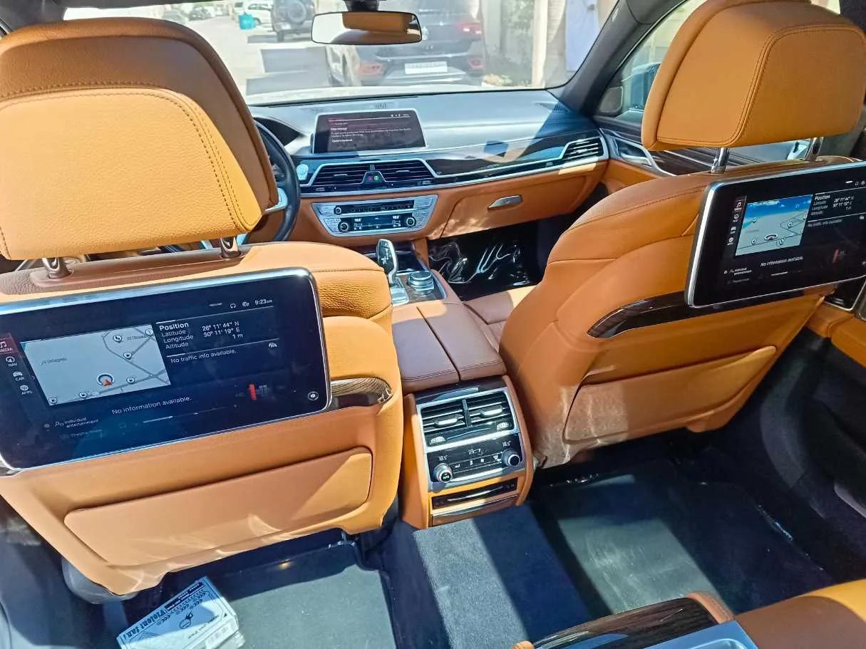 Car image 38