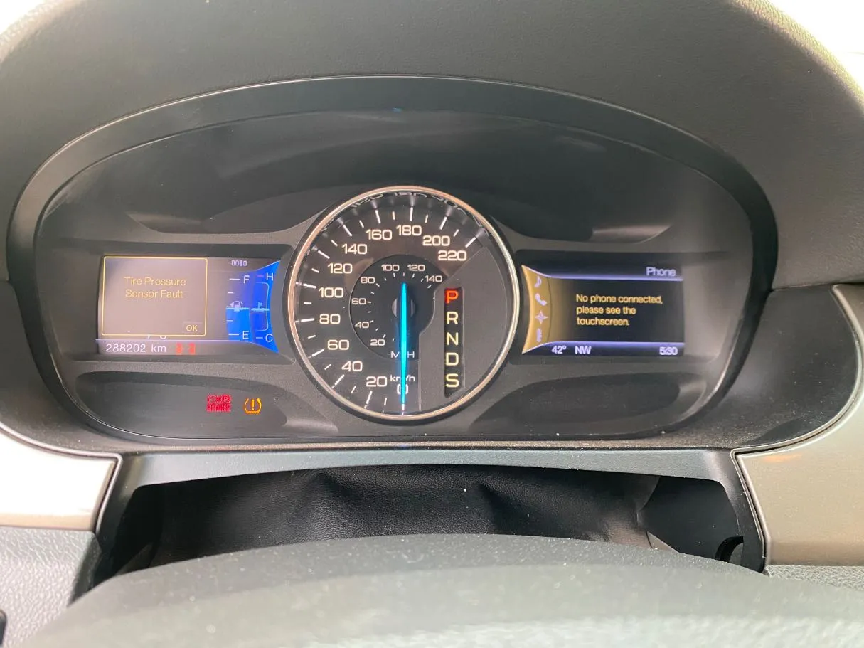 Car image 20