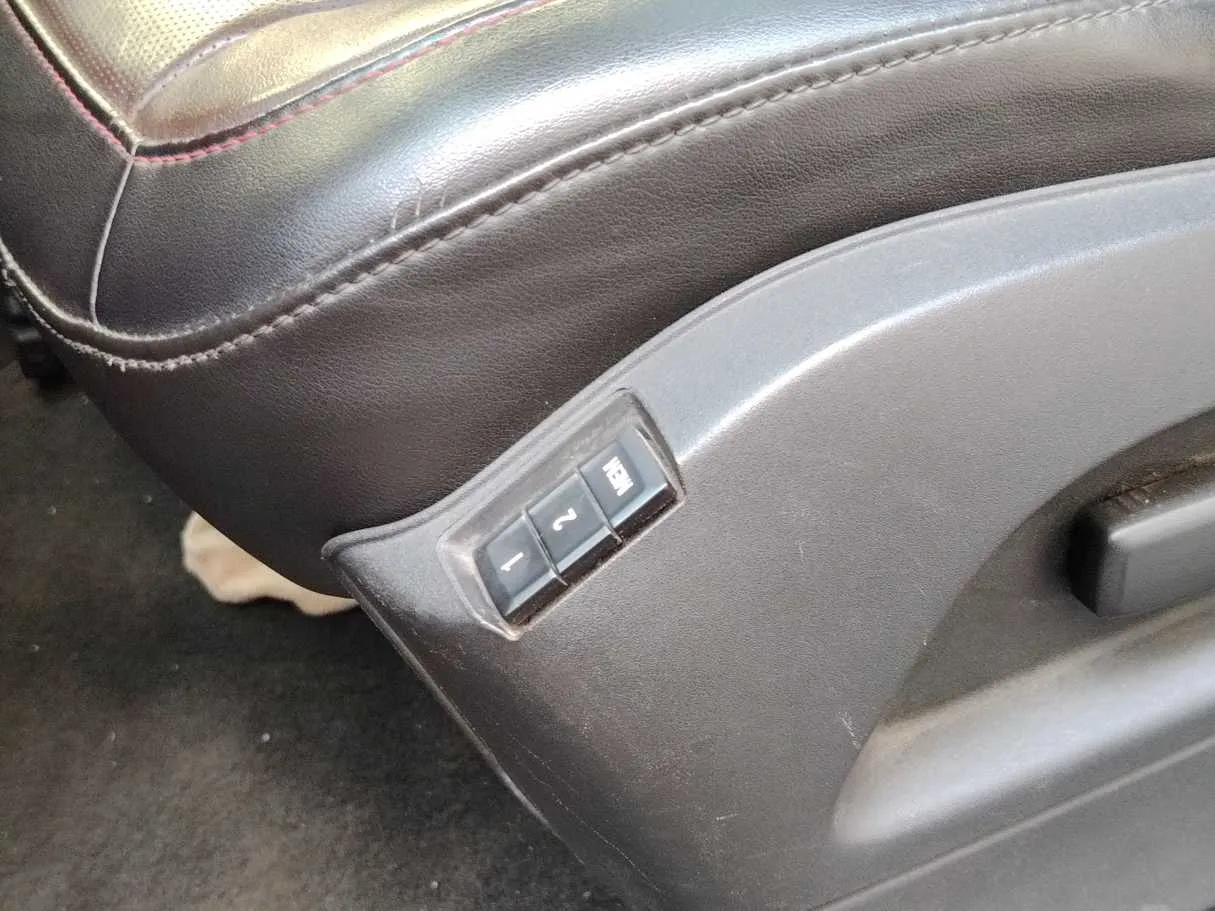Car image 29