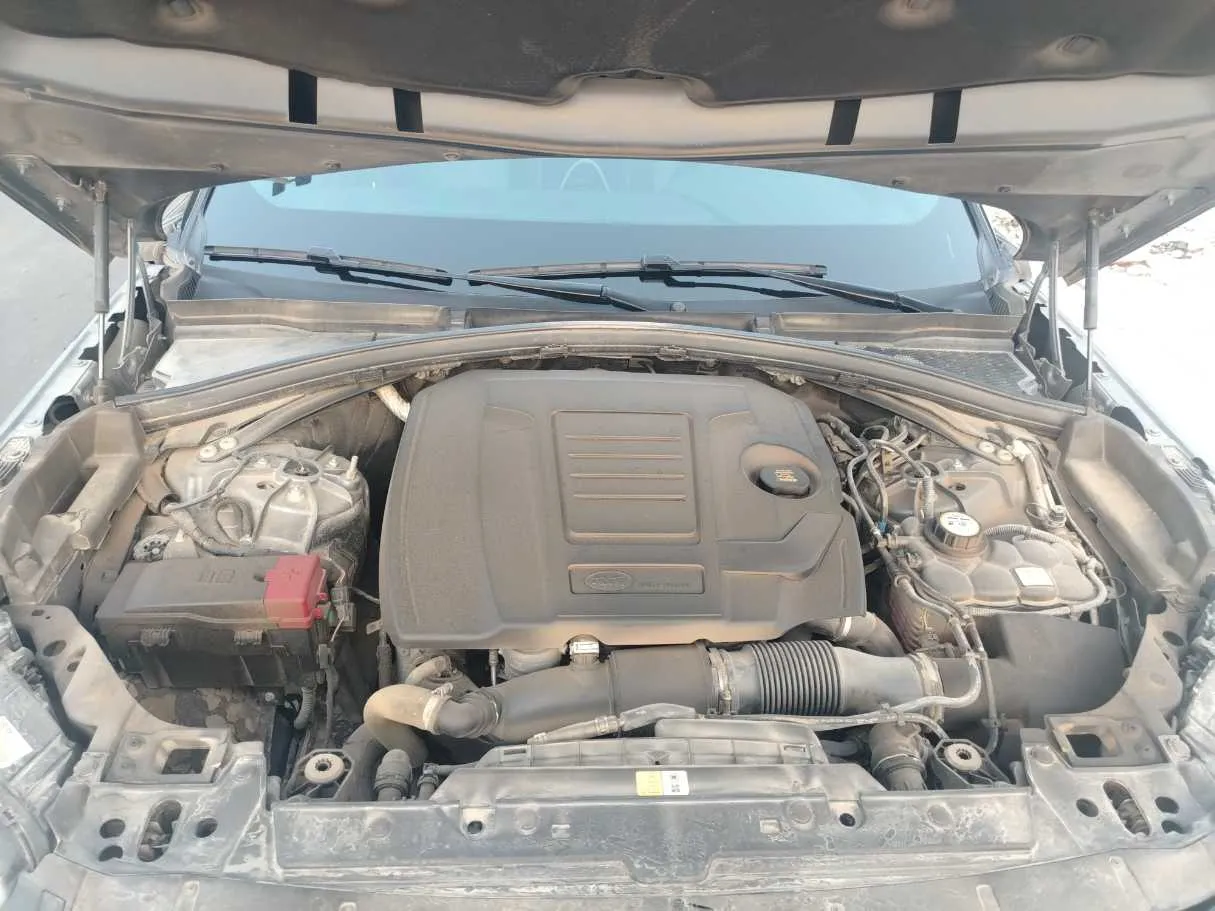 Car image 46