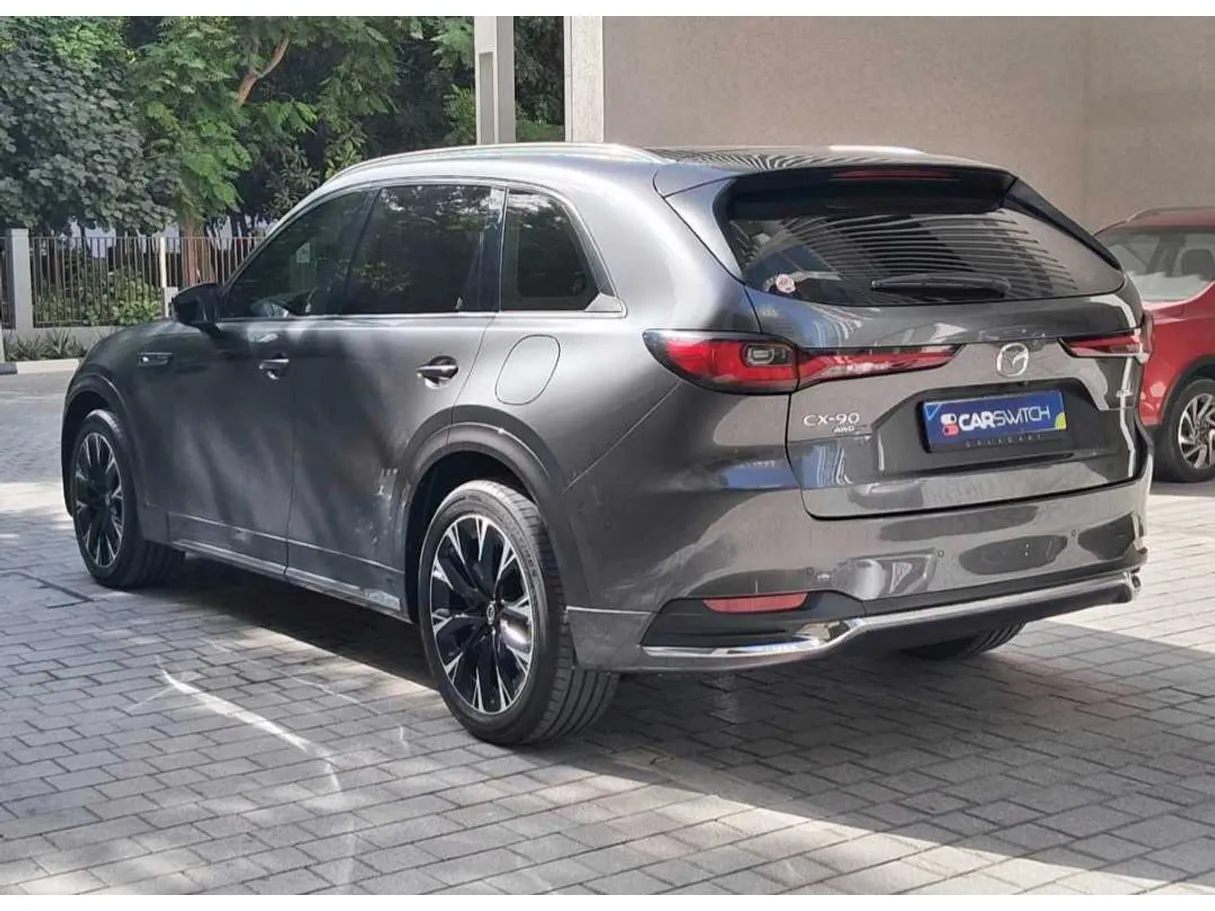 Car image 7
