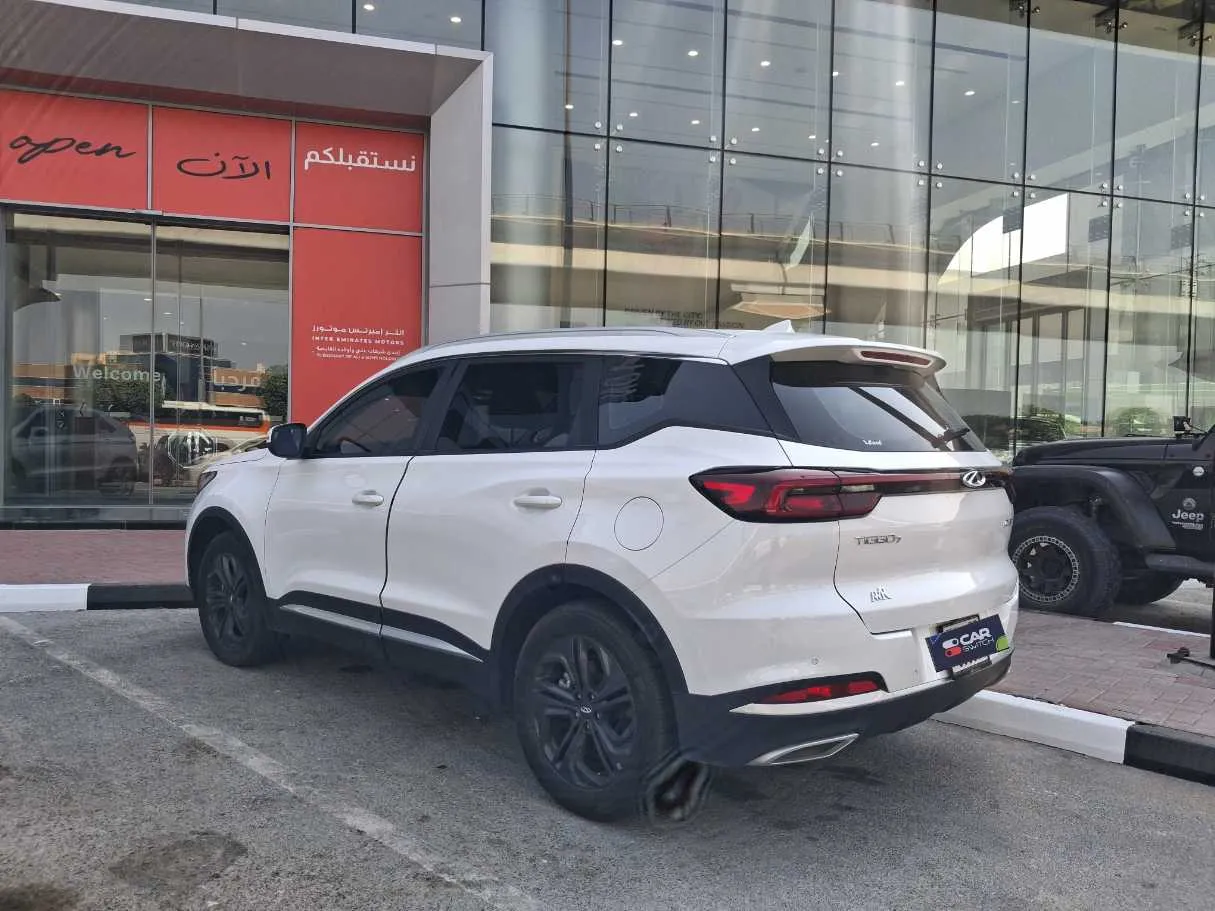 Car image 7
