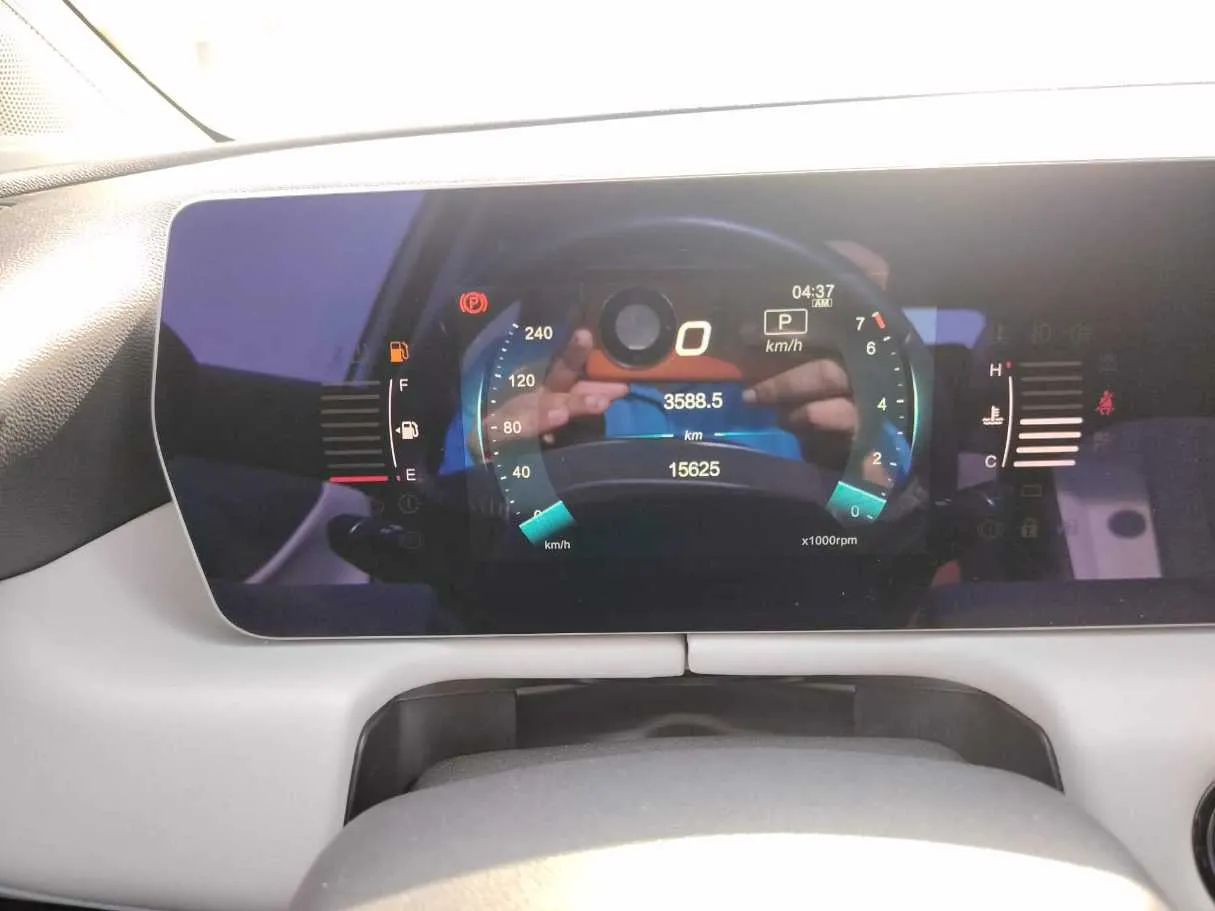 Car image 35