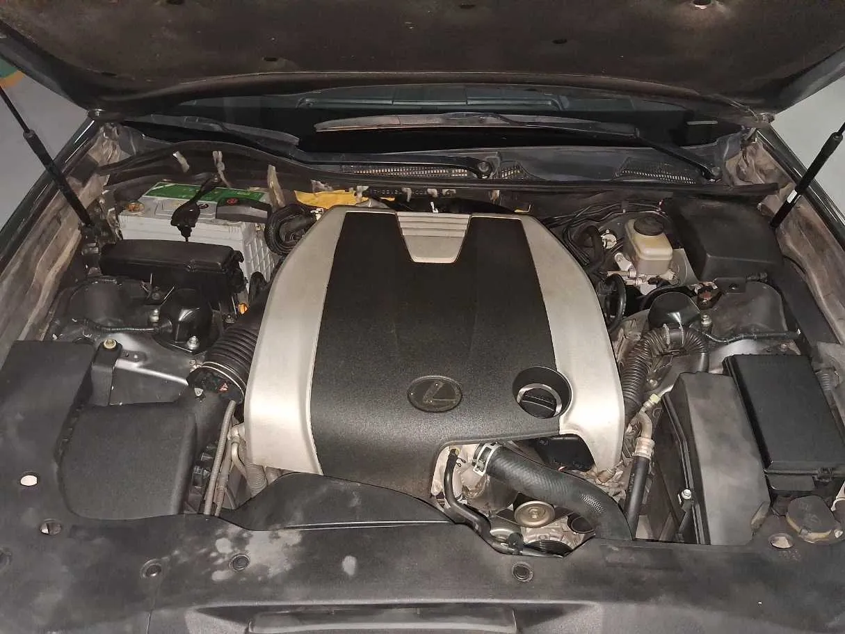 Car image 21