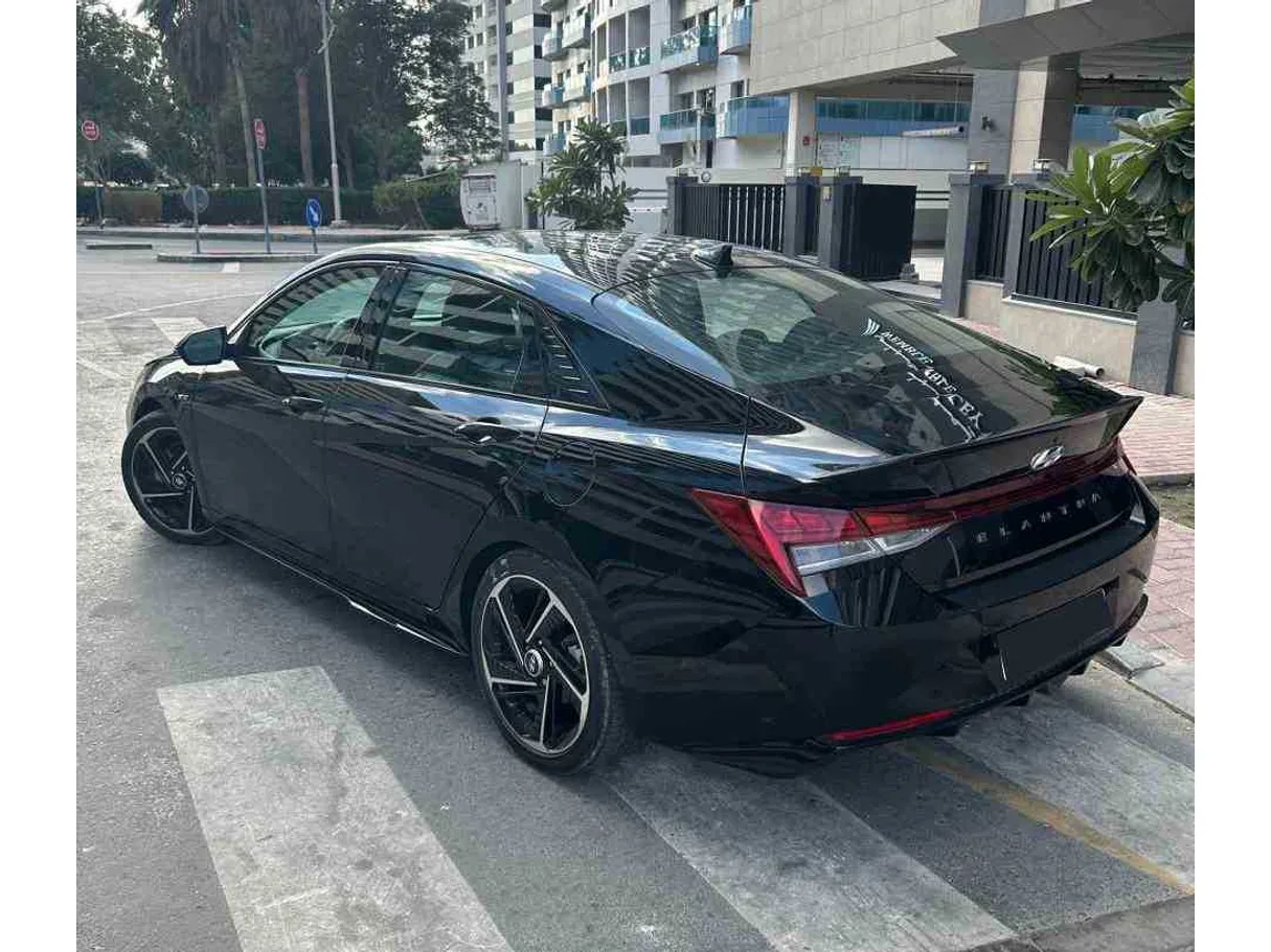 Car image 8