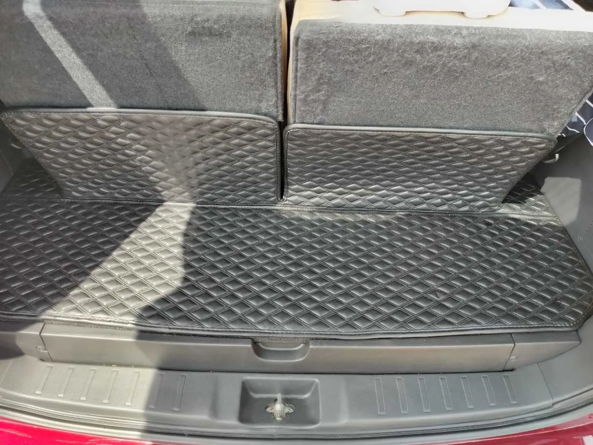 Car image 28