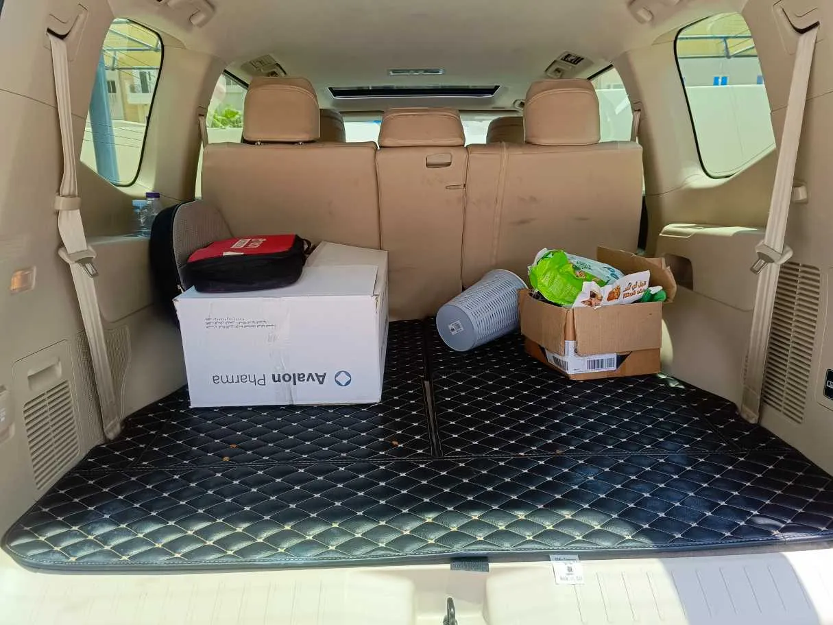 Car image 30