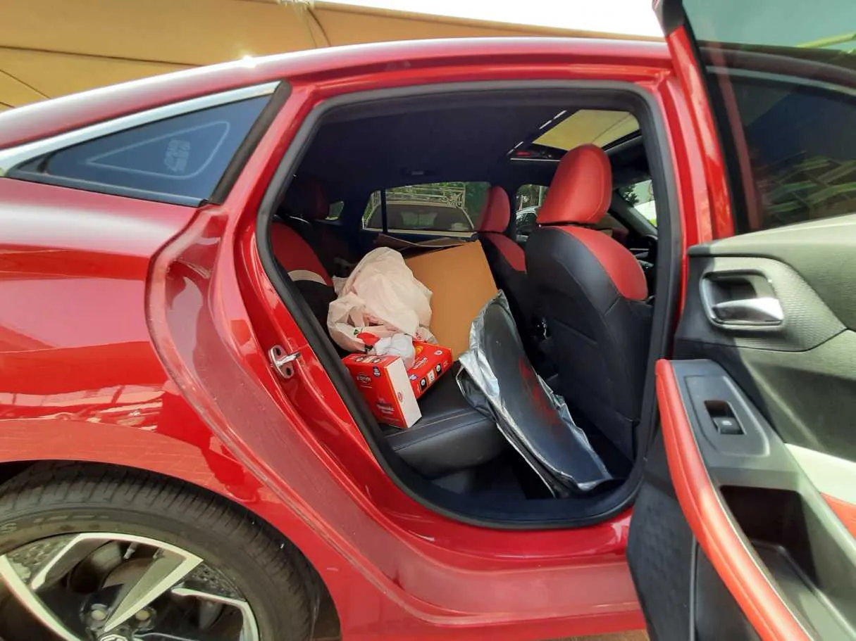 Car image 13