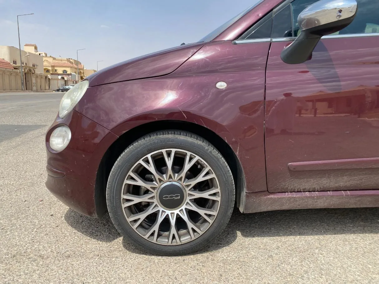 Car image 10
