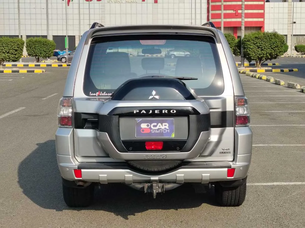 Car image 6