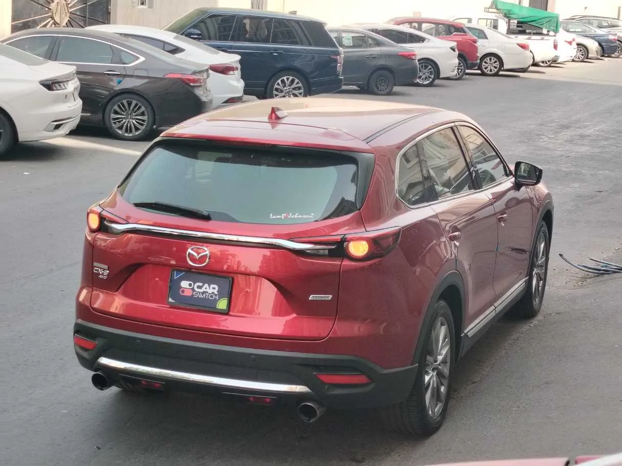 Car image 5