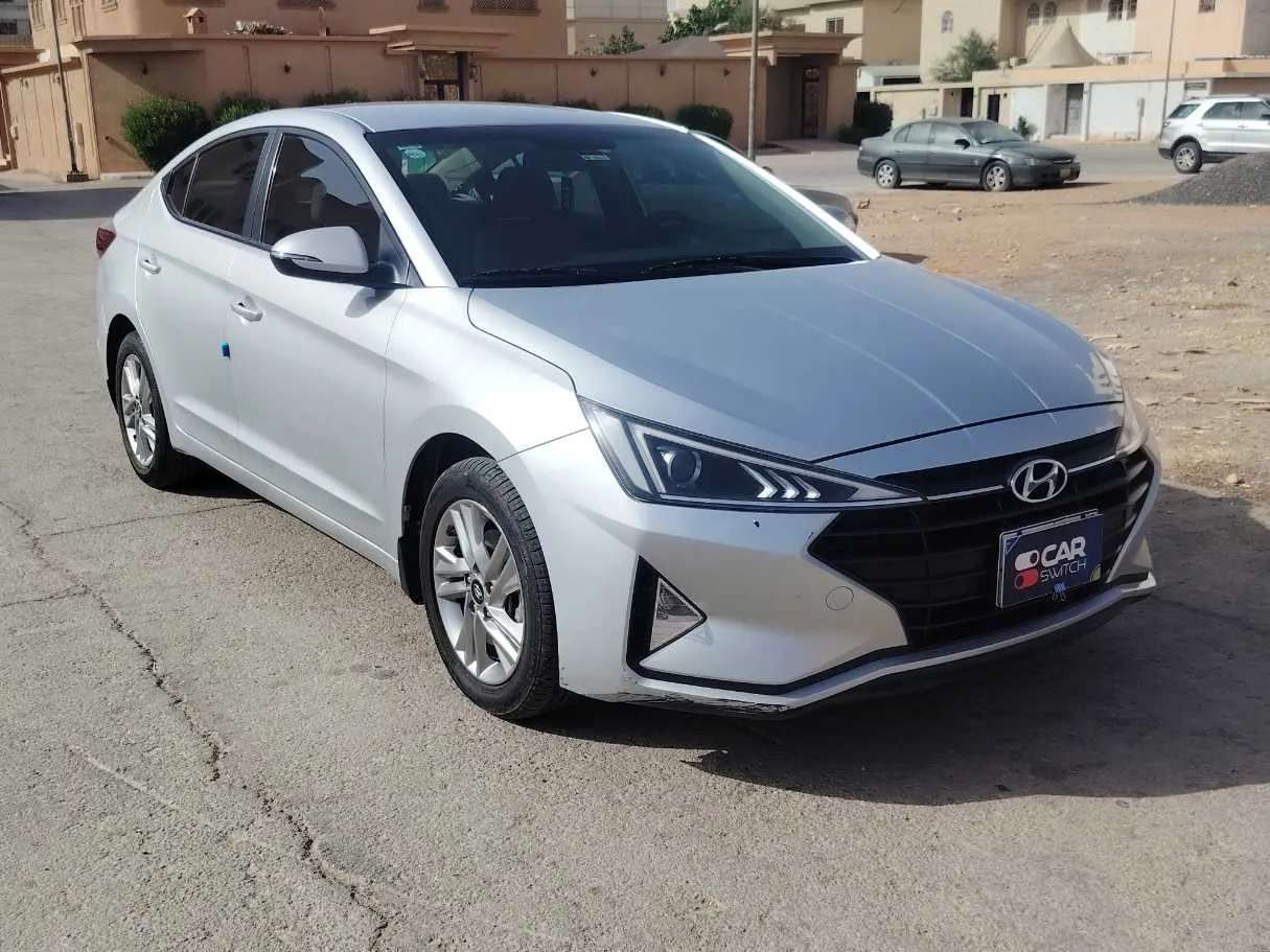 Car image 3
