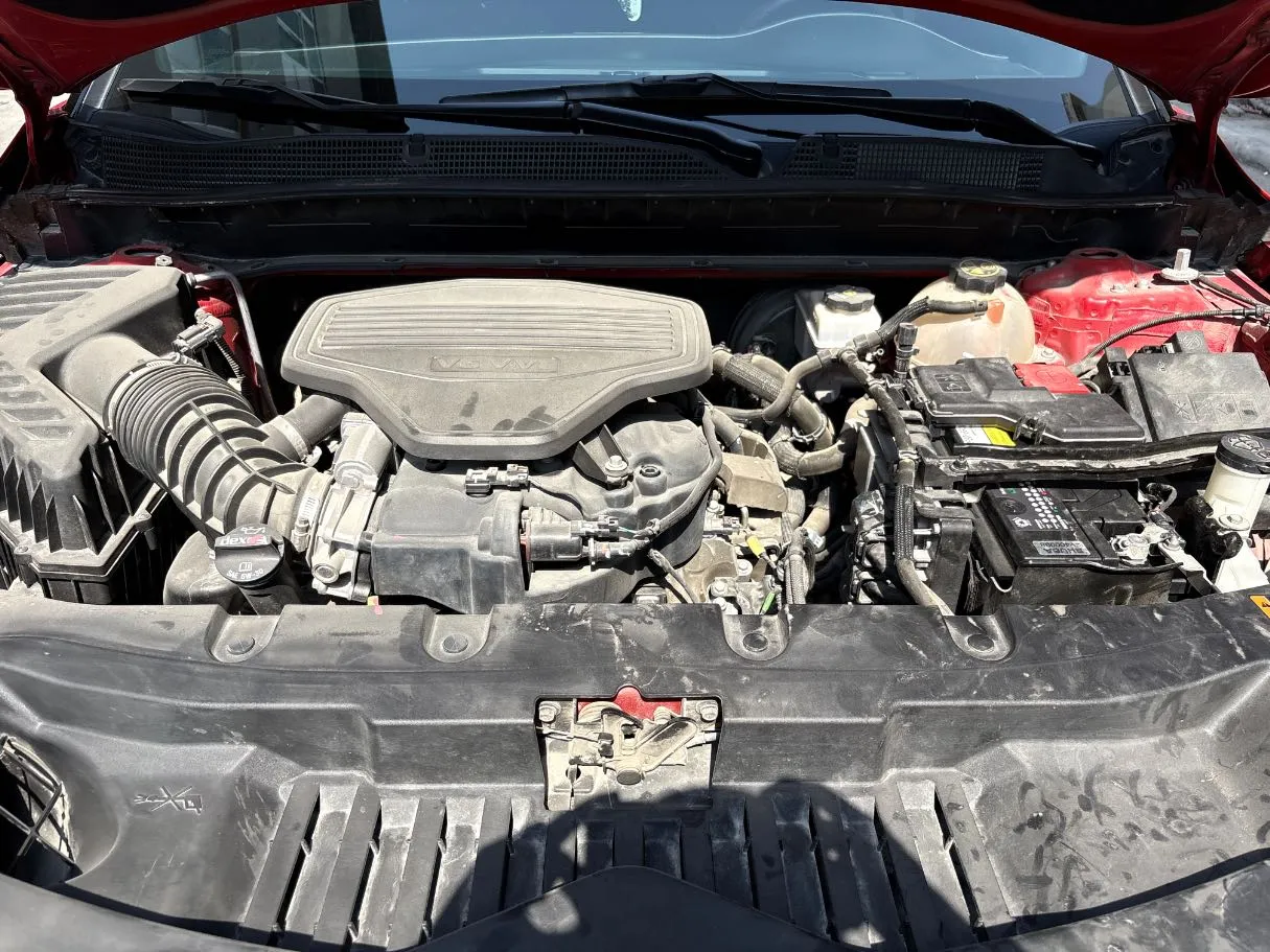 Car image 28