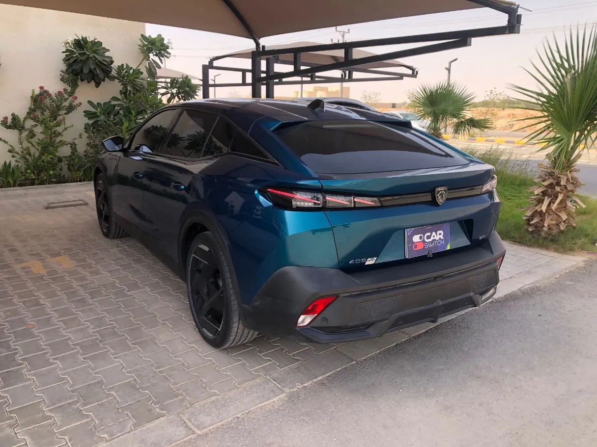 Car image 7