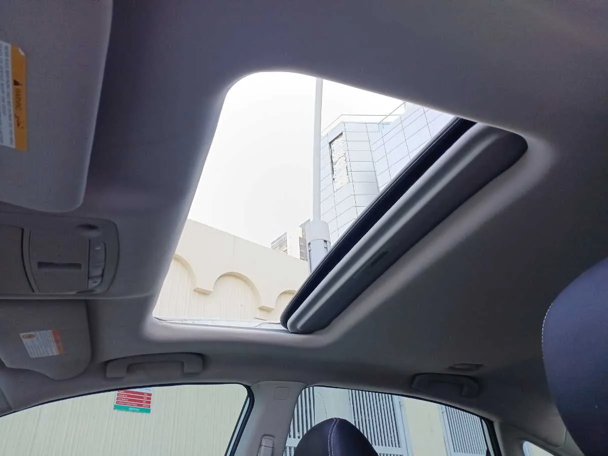 Car image 22