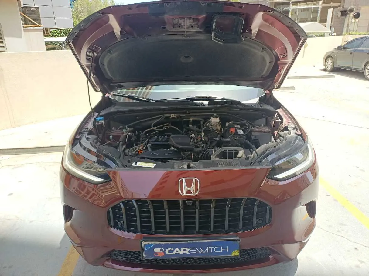 Car image 24