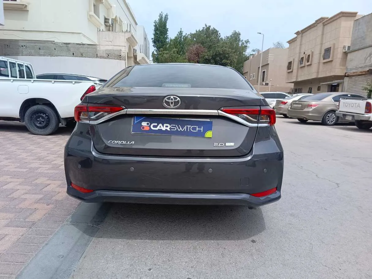 Car image 6