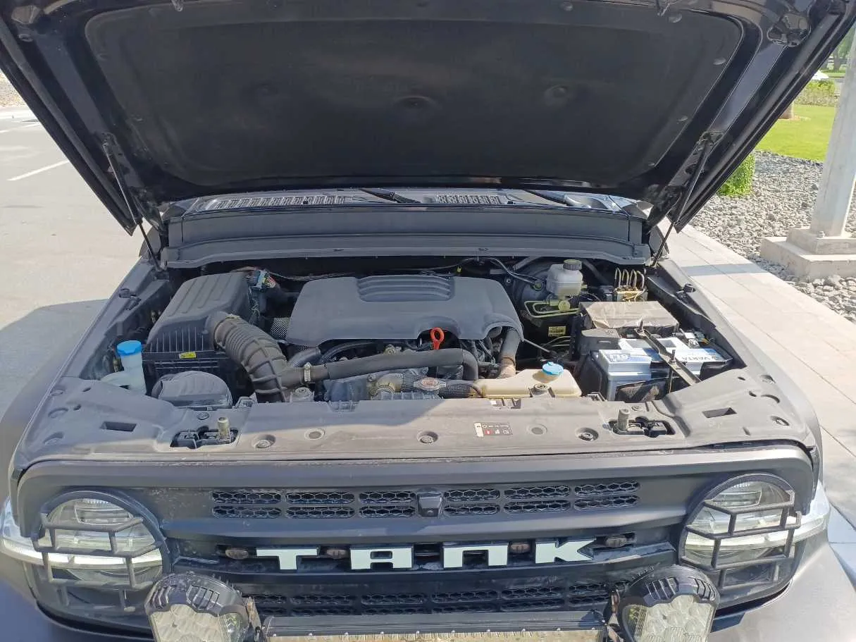 Car image 25