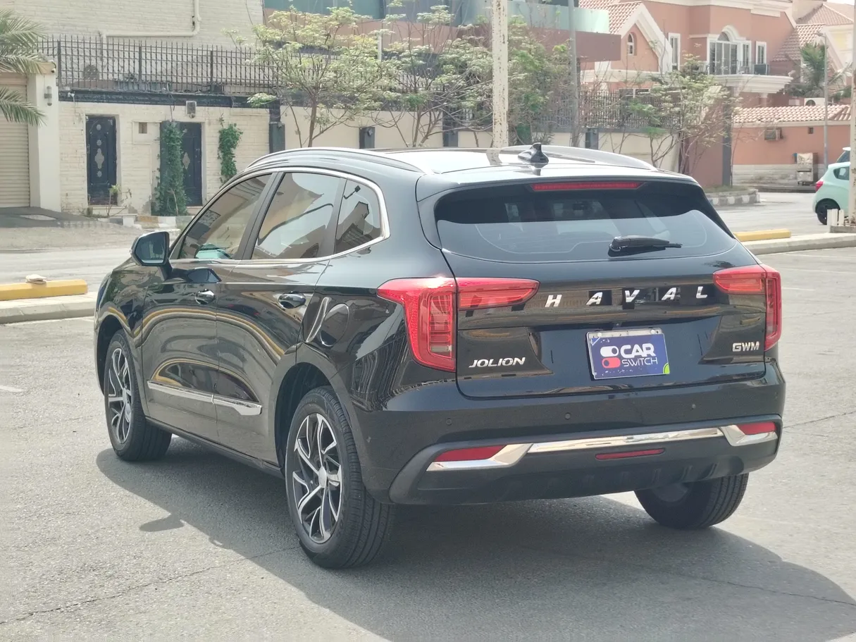 Car image 7