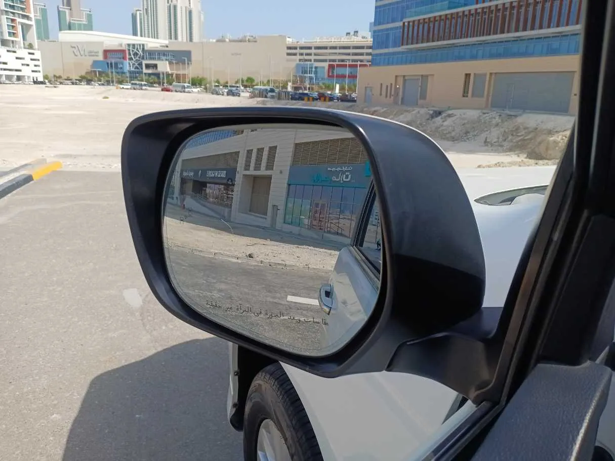 Car image 23