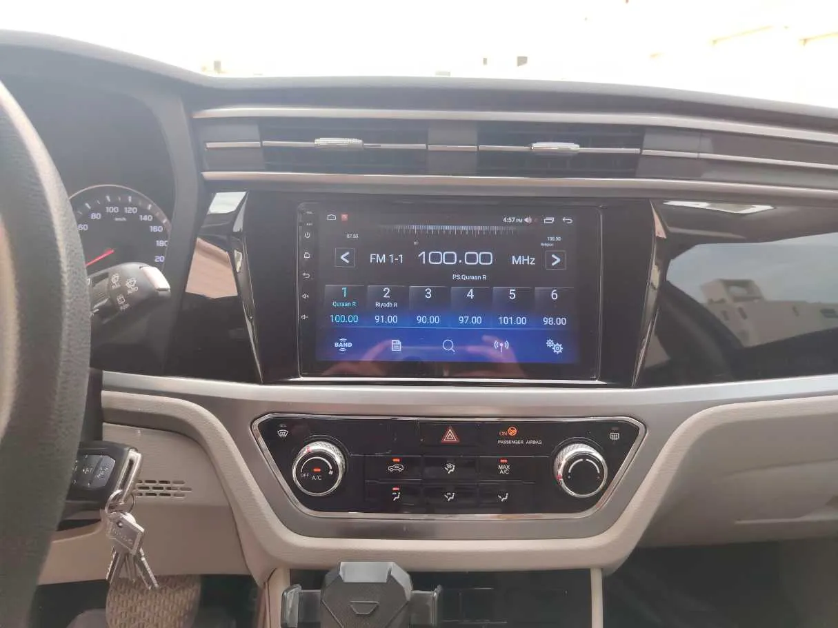 Car image 22