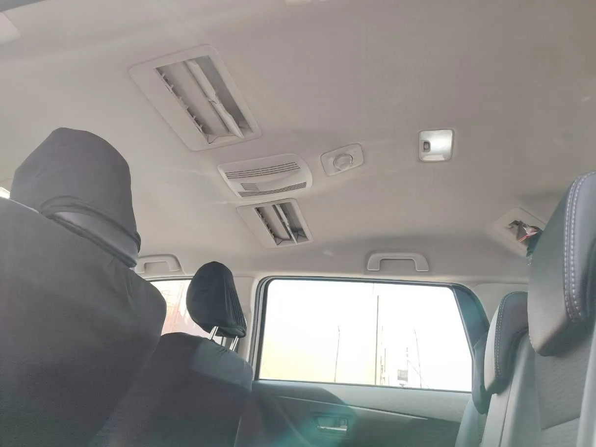 Car image 33