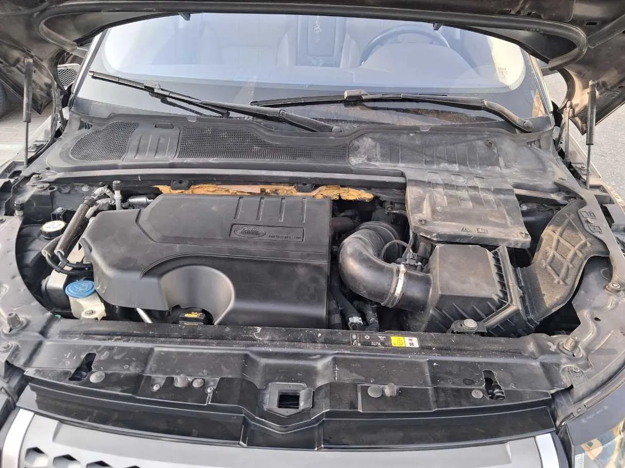 Car image 21