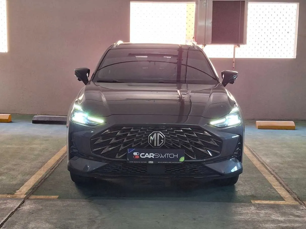 Car image 2