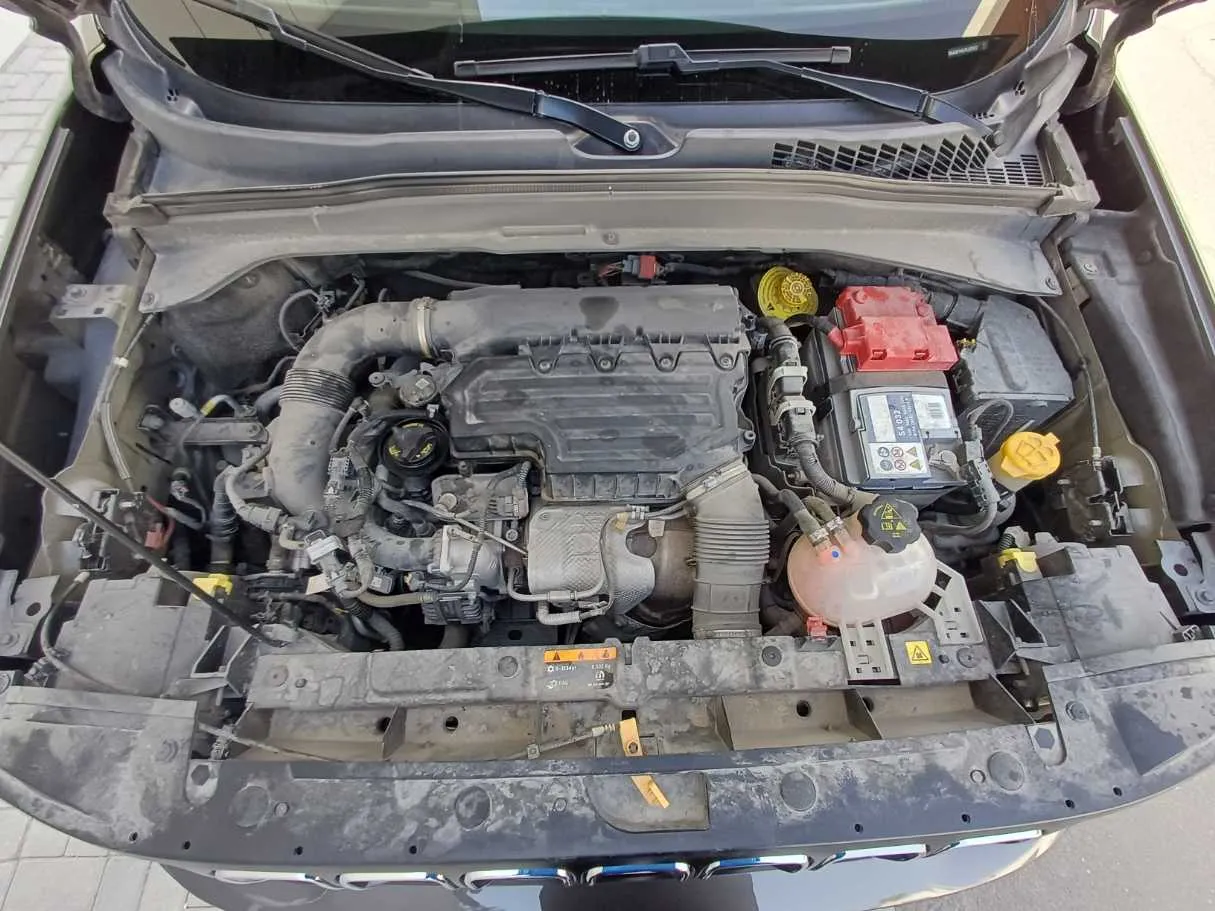 Car image 21