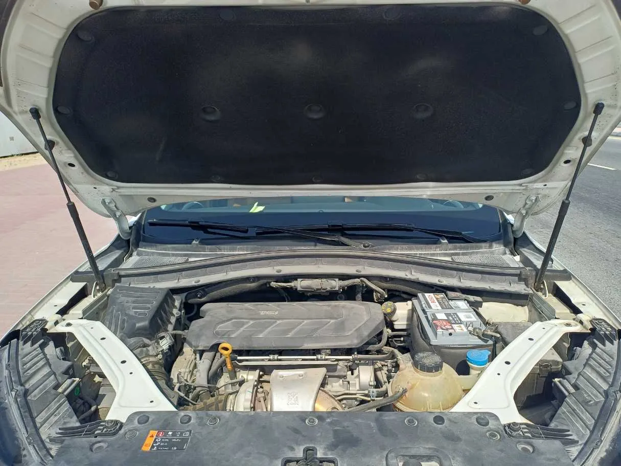 Car image 24