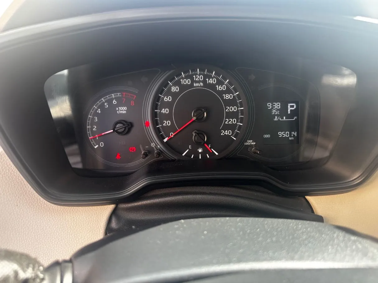 Car image 20