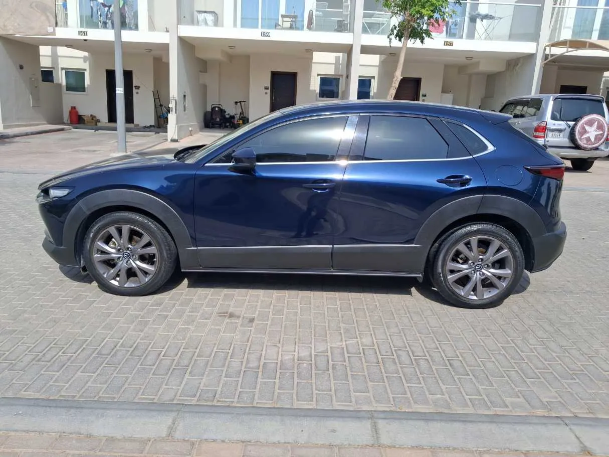 Car image 8