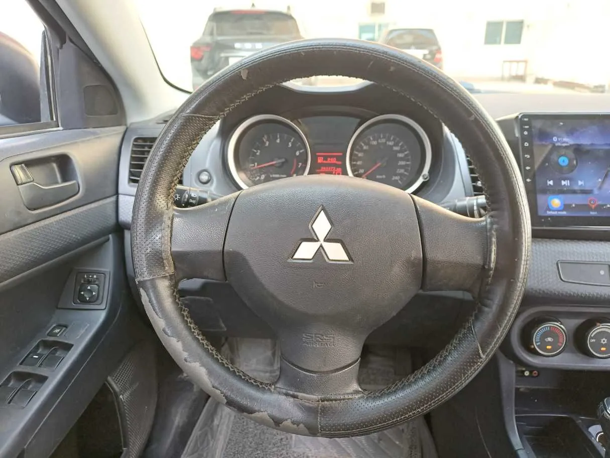Car image 15