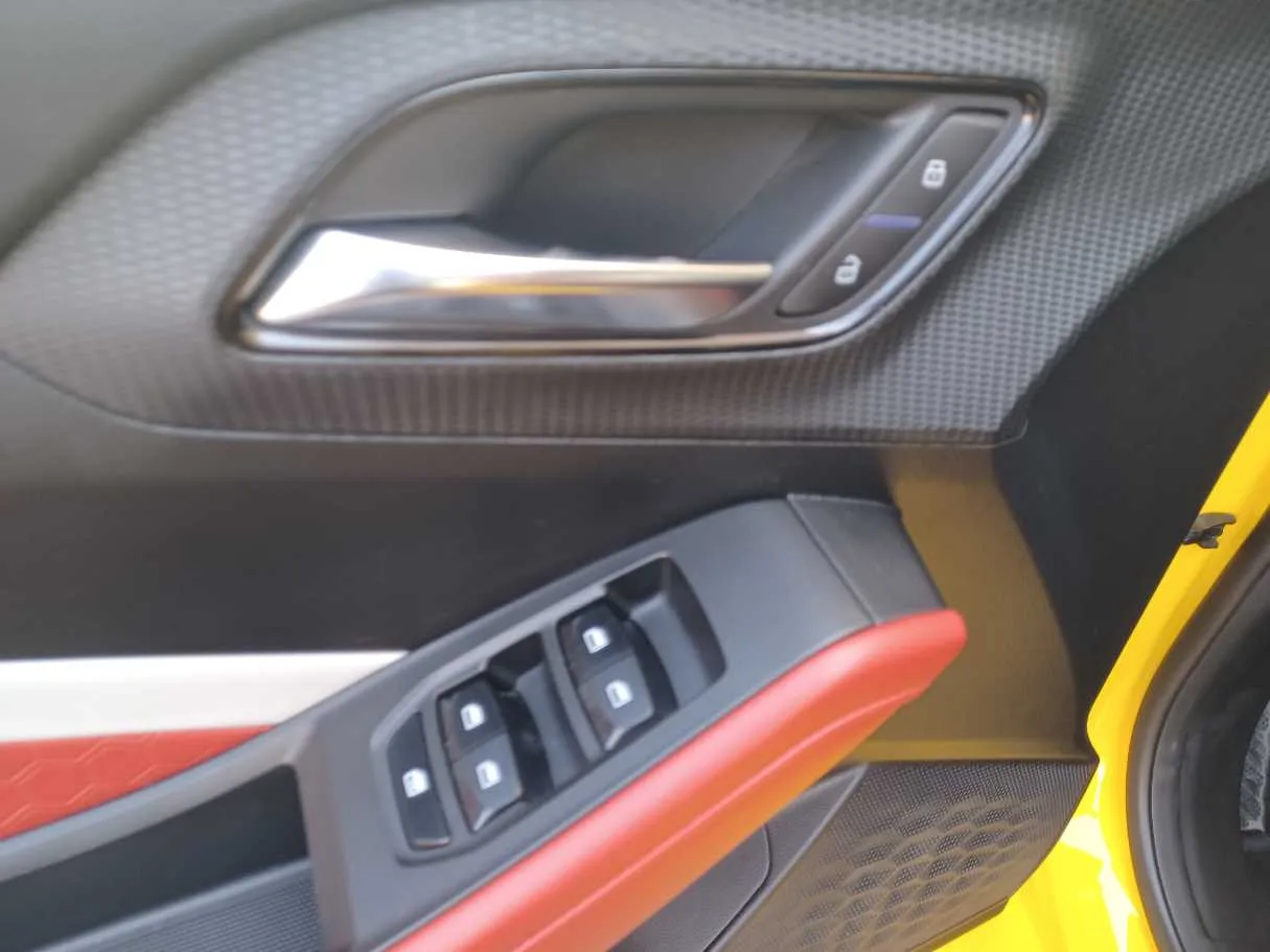 Car image 22