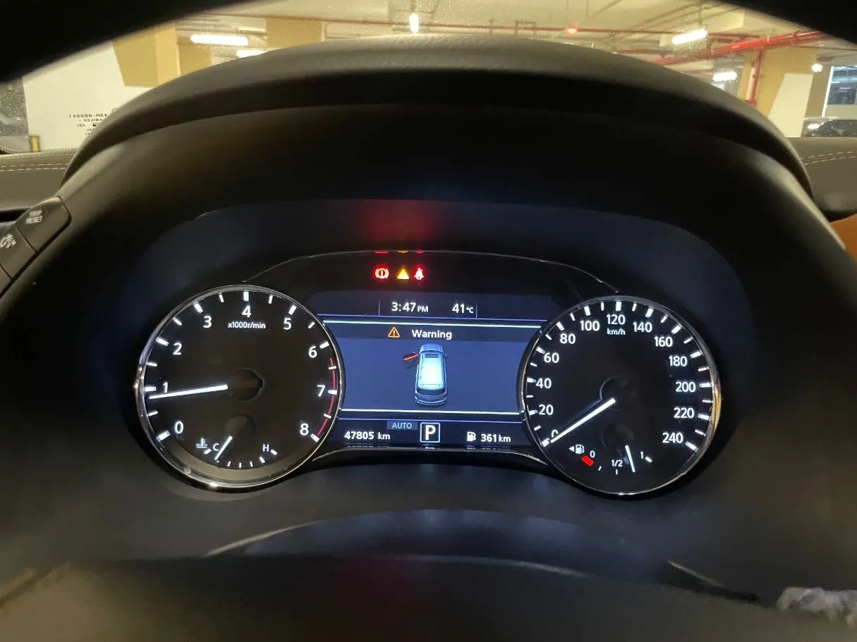 Car image 21