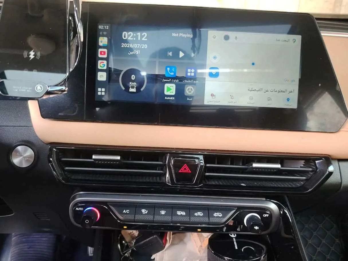 Car image 24