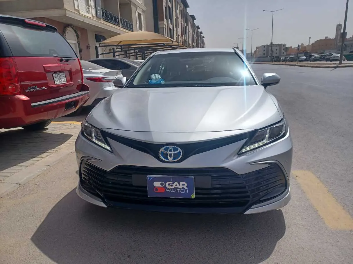 Car image 2